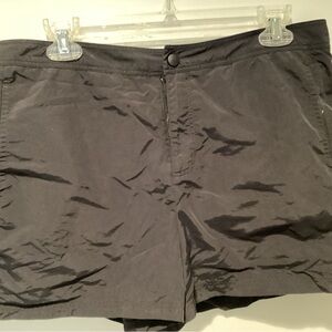 LANDS END Women’s 10 Black Nylon Spandex Lined Swim Shorts Zip/Snap with Pockets